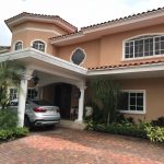Venta – Casa en Costa de las Perlas – Costa del Este -570m2