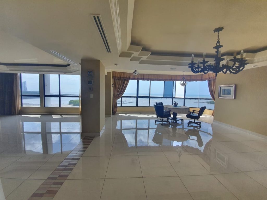 ocean front apartment for sale - PH Coco Bay - Coco del Mar panama city